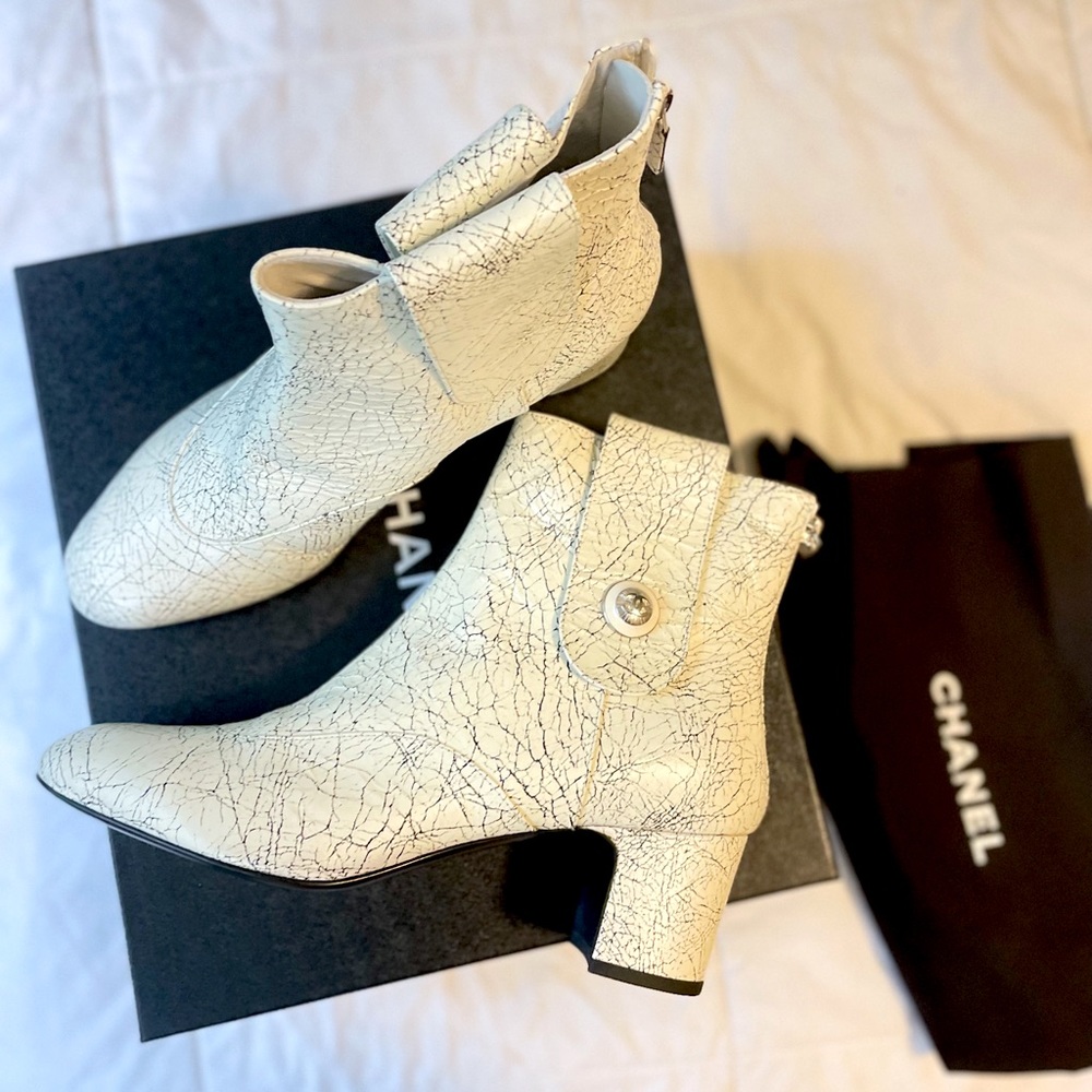 CHANEL New in Box White Crackled Calfskin Ankle Boots